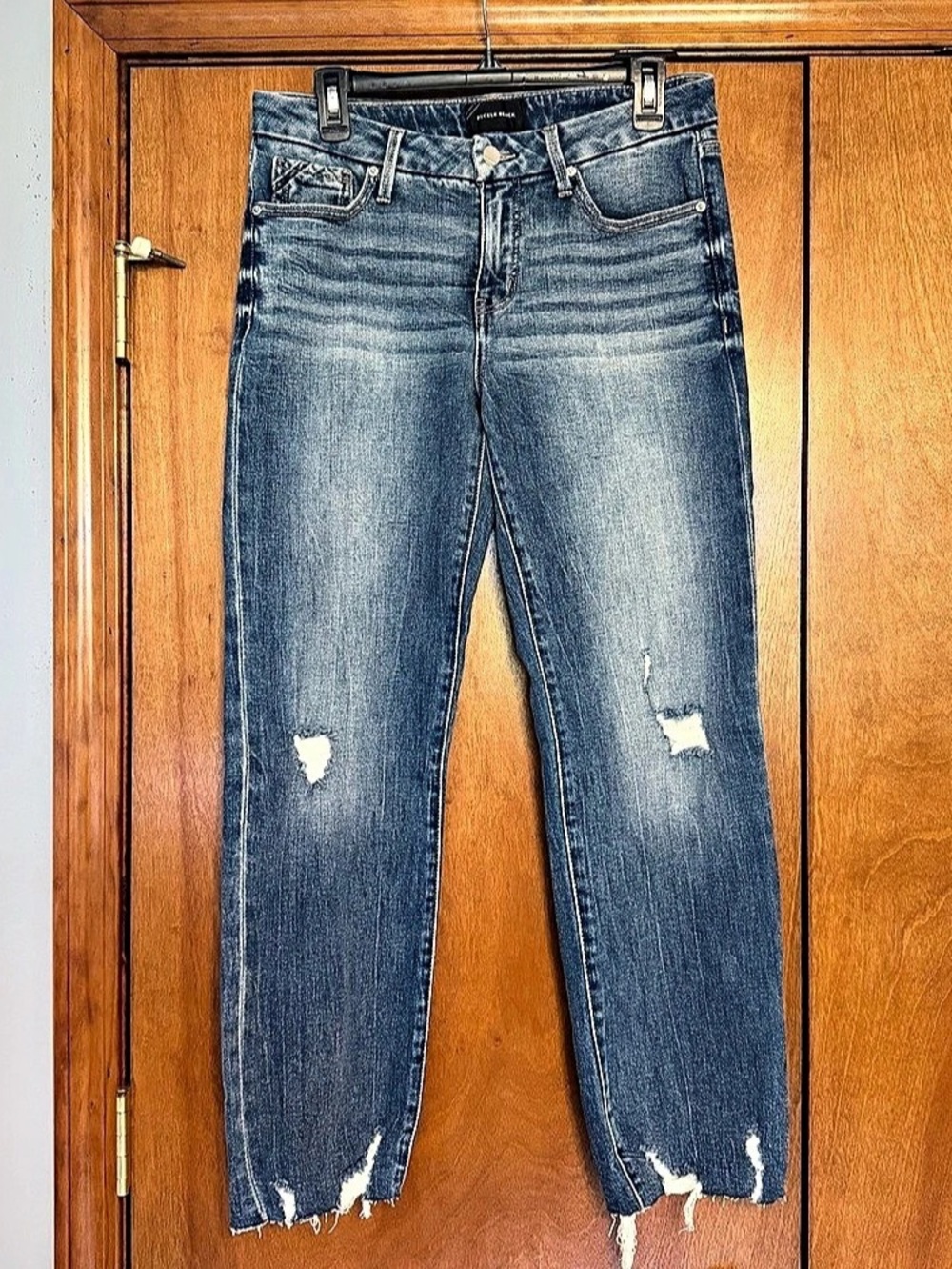 Buckle Black Fit No. 53 Cropped Straight Stretch Jean Distressed Skinny Jeans